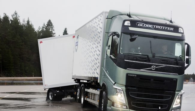 12-ultimate-reasons-fleet-managers-need-to-monitor-hard-braking-1