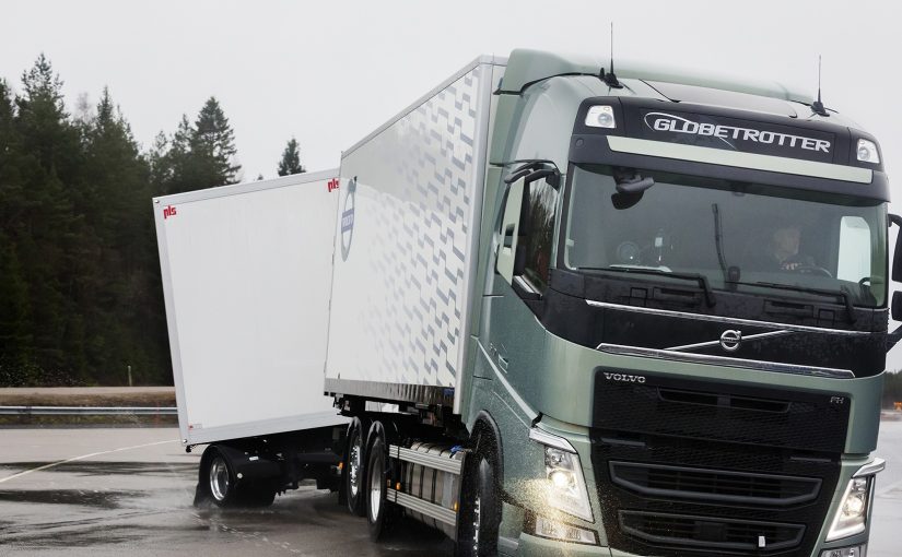 12 Ultimate Reasons Fleet Managers Need to Monitor Hard Braking