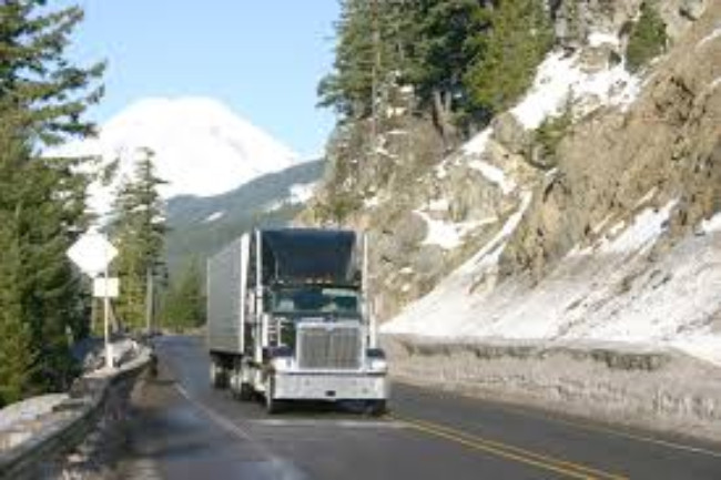 Top 30 Truck Driving Tips From Experienced Truck Drivers